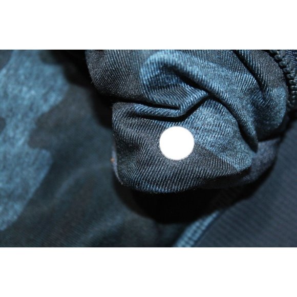LULULEMON Namaskar Hoodie Jacket Lotus Camo Oil Slick Blue Inkwell Women Size 10 - Picture 6 of 7